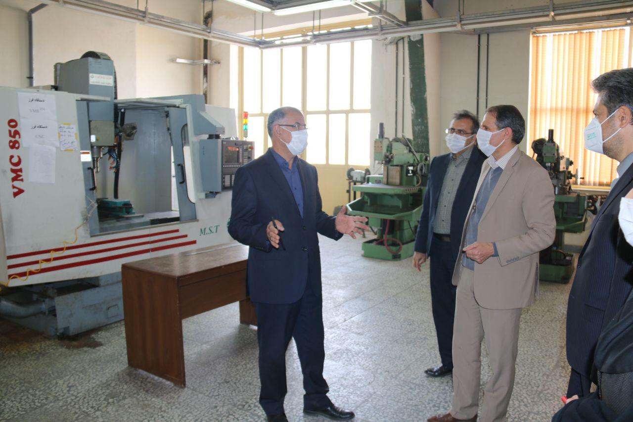 فرماندار شهرستان خوی در جریان بازدید از دانشگاه آزاد اسلامی بر ایفای نقش این دانشگاه در توسعه شهرستان تاکید نمود