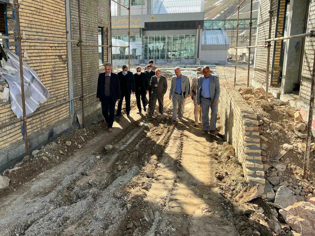 بازدید سرپرست فرمانداری ویژه شهرستان خوی از پایانه مرزی رازی
