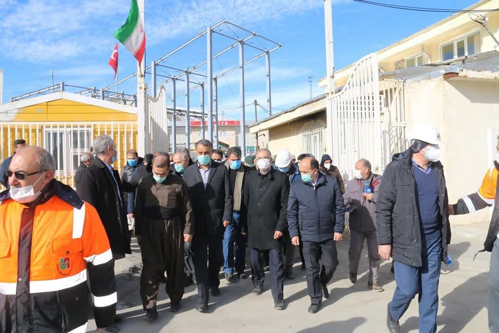 در چهارمین روز از دهه مبارکه فجر: سفر معاون وزیر راه و شهرسازی و رئیس و اعضای کمیسیون عمران مجلس شورای اسلامی به شهرستان خوی