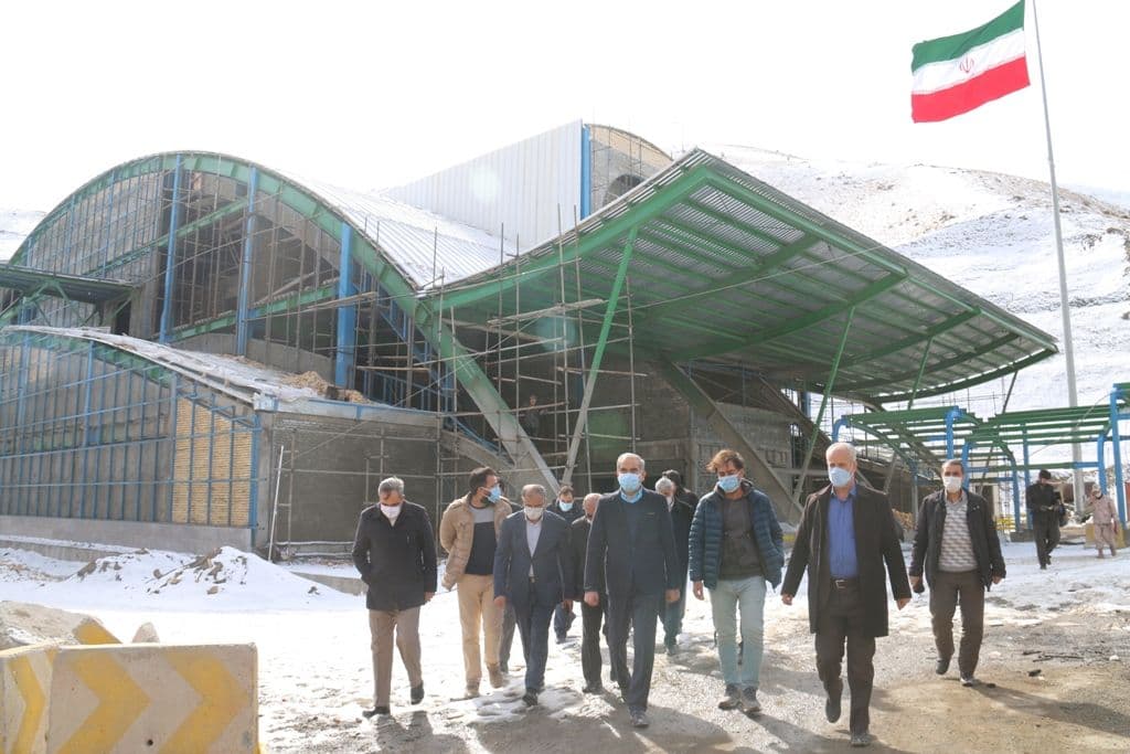 بازدید معاون هماهنگی امور اقتصادی استاندار آذربایجان غربی و فرماندار ویژه شهرستان خوی از مراحل احداث پایانه مرزی رازی