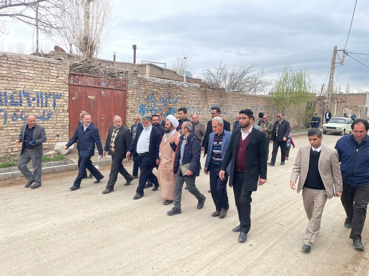 بازدید میدانی استاندار آذربایجانغربی از روند بازسازی مناطق زلزلهزده روستای پیر موسی