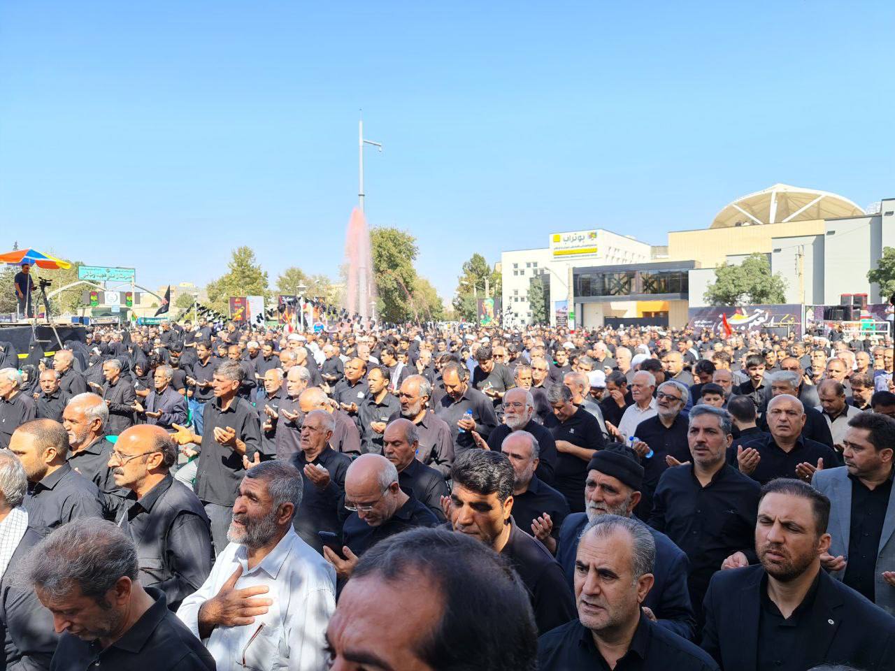 تجمع بزرگ اربعین حسینی در خوی