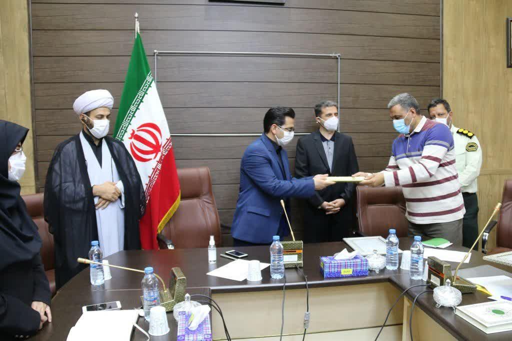 تجلیل سرپرست فرمانداری شهرستان خوی از پزشکان بمناسبت روز پزشک