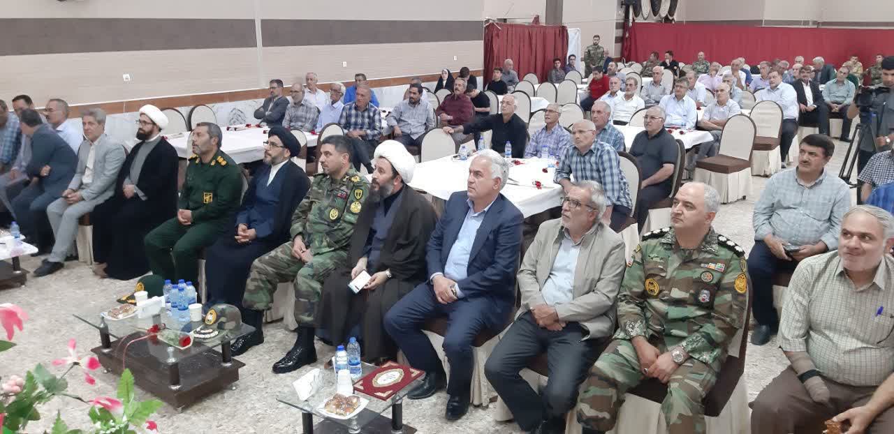 جانفشانیهای آزادگان باید به نسل آینده منتقل شود